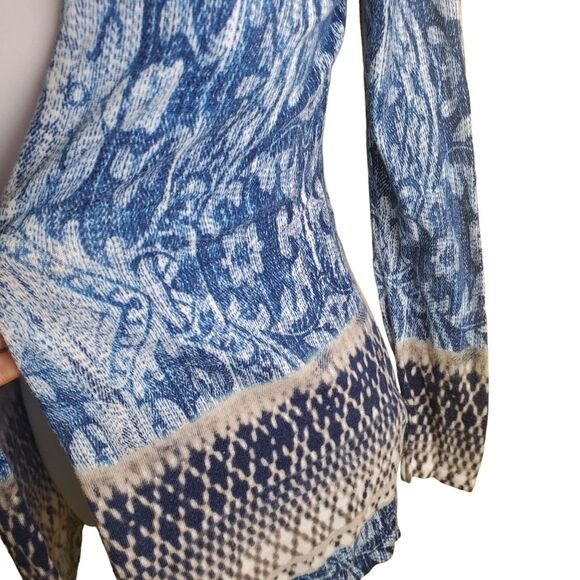 Chico’s Blue Patterned Open Front Cardigan Size Small - Picture 4 of 9